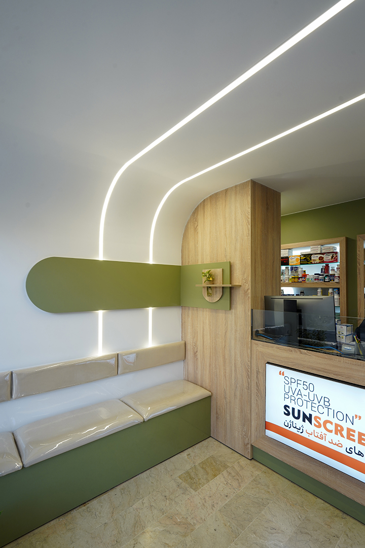 sara-safari-drugstore-1404-(4)