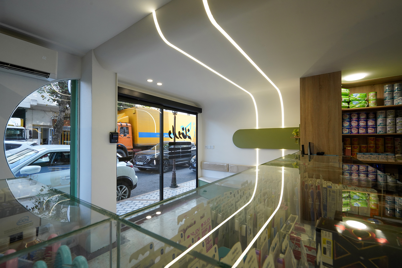 sara-safari-drugstore-1404-(8)